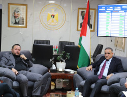 رئيس سلطة الطاقة يلتقي شركة كهرباء محافظة القدس لبحث محطات التحويل وتنفيذ التعديلات التشريعية.