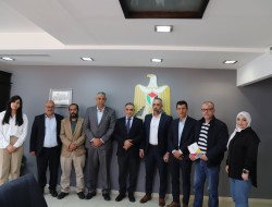 تعاون بين سلطة الطاقة وجمعية الموظفين لتسهيل مشاريع الطاقة المتجددة ودعم صمود الموظفين.