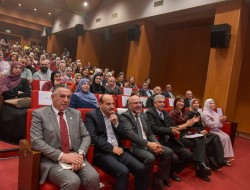 سلطة الطاقة والموارد الطبيعية تحتفل مع بلدية رام الله بانتهاء مشروع للتوعية البيئية والصحية  2025-2026 .