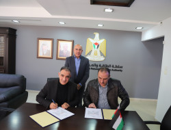 سلطة الطاقة والموارد الطبيعية تمنح رخصة جديدة لتوليد الكهرباء من الطاقة الشمسية مع ألية نظام التخزين