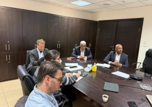 سلطة الطاقة والموارد الطبيعية تعقد اجتماعًا حول واقع وآفاق مشاريع كفاءة الطاقة والطاقة المتجددة،