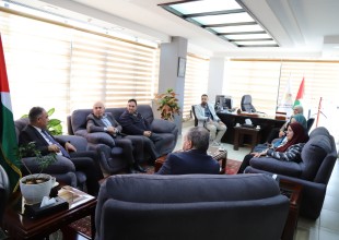 مشروع طاقة شمسية يعزز استدامة خدمات مركز خليل أبو ريا ويخفض فاتورة الكهرباء بنسبة 80- 85%
