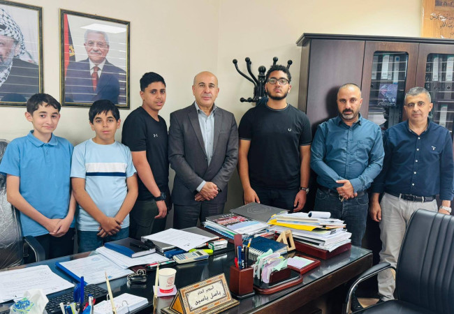 سلطة الطاقة تستقبل وفداً طلابياً من مدرسة ذكور ترمسيعيا الثانوية