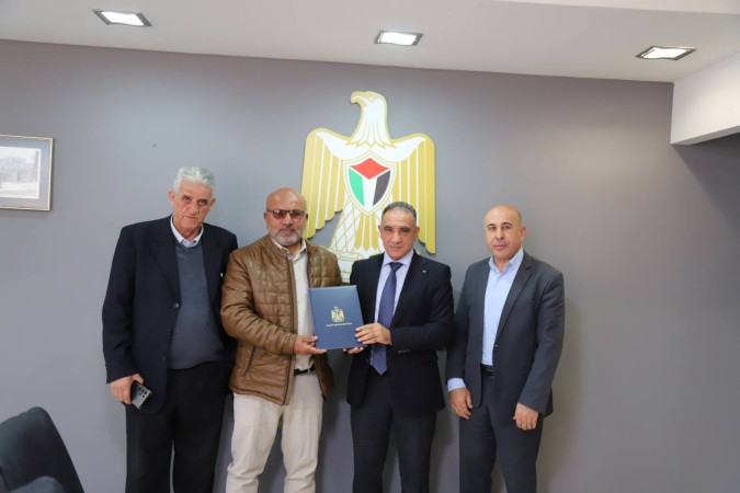 سلطة الطاقة تمنح رخصة توليد مؤقتة لشركة فوتونكس للاستثمارات الطاقة.